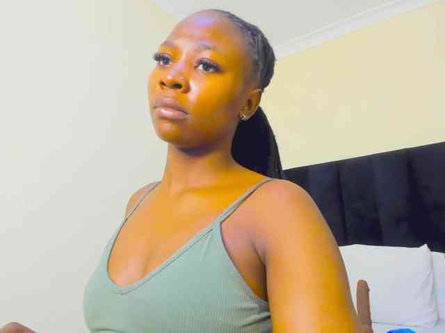 Pretty-Queen webcam