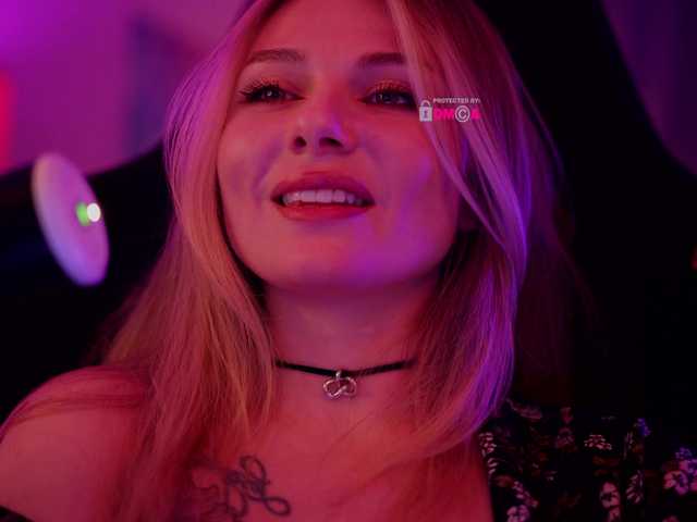 DianaMurr's BongaCams show and profile