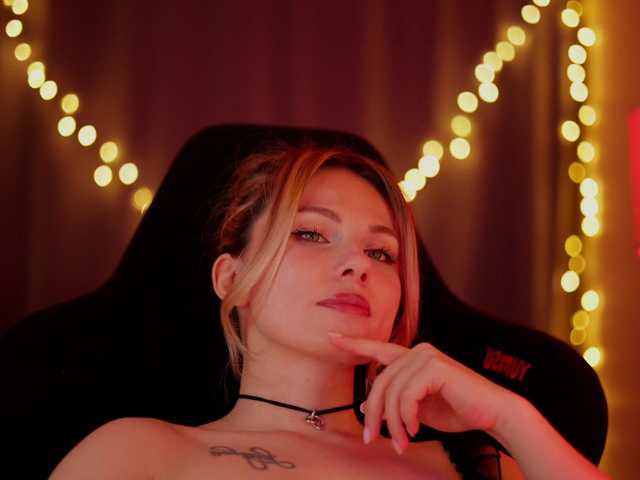 DianaMurr's BongaCams show and profile