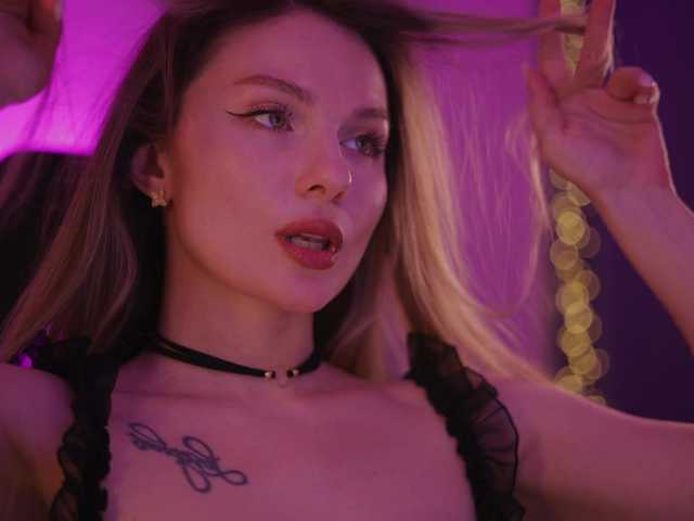 DianaMurr's BongaCams show and profile