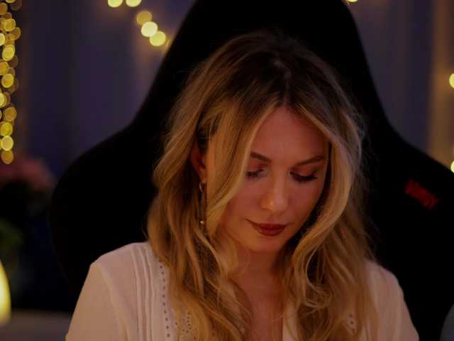 DianaMurr's BongaCams show and profile