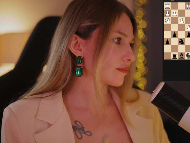 DianaMurr —  No nude, No sex inst: damn.diam