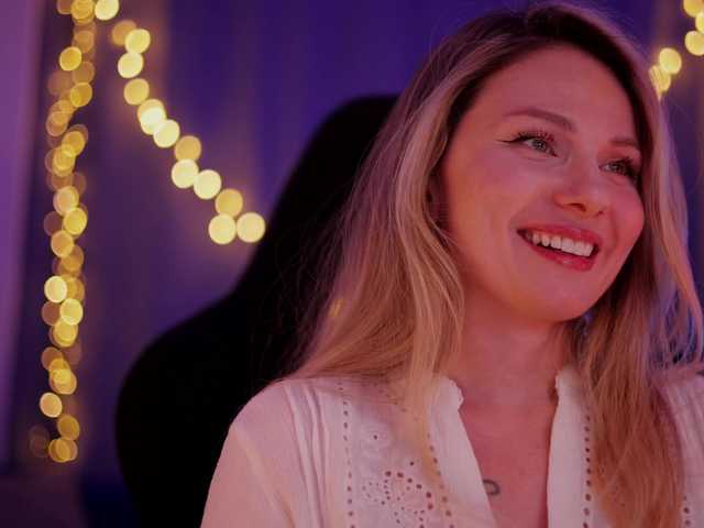 DianaMurr's BongaCams show and profile