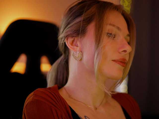 DianaMurr's BongaCams show and profile