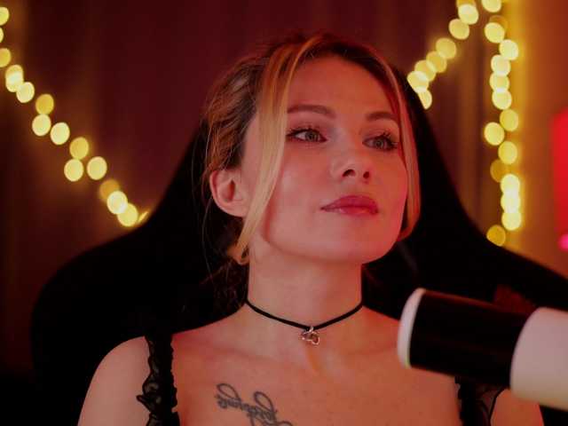 DianaMurr's BongaCams show and profile