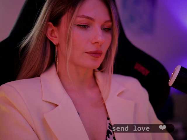 DianaMurr's BongaCams show and profile