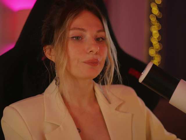 DianaMurr's BongaCams show and profile