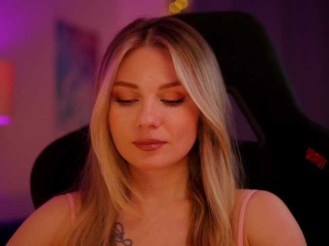 DianaMurr's BongaCams show and profile