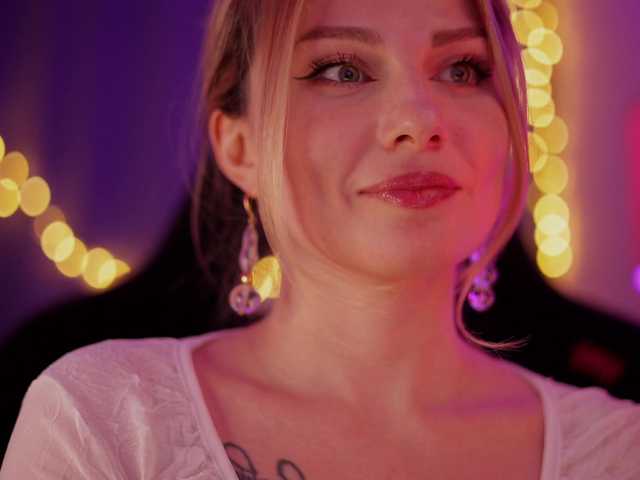 DianaMurr's BongaCams show and profile