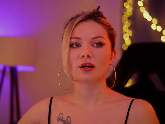 DianaMurr's BongaCams show and profile