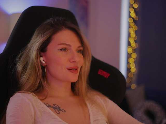 DianaMurr's BongaCams show and profile