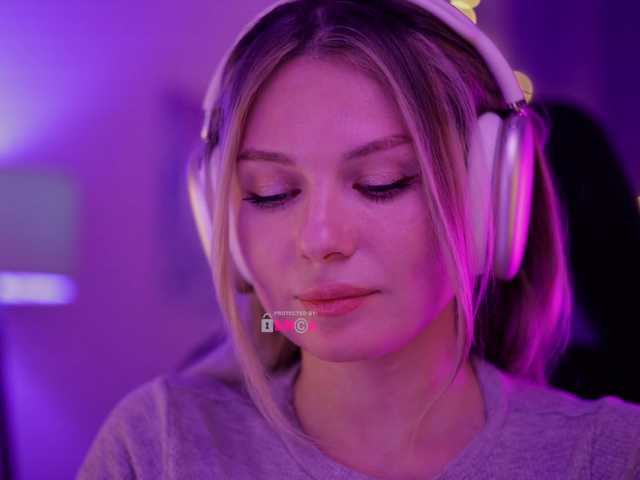 DianaMurr's BongaCams show and profile