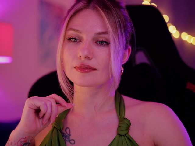 DianaMurr's BongaCams show and profile