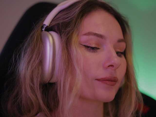 DianaMurr's BongaCams show and profile