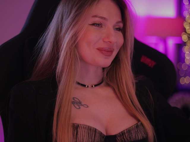 DianaMurr's BongaCams show and profile