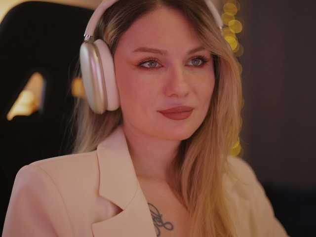 DianaMurr's BongaCams show and profile