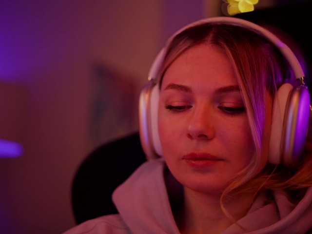 DianaMurr's BongaCams show and profile