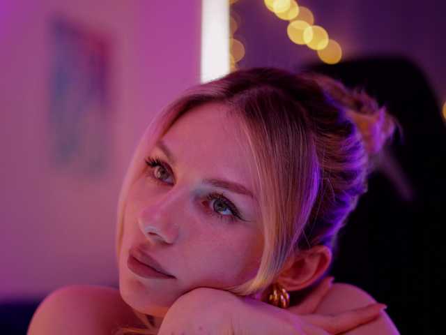 DianaMurr's BongaCams show and profile