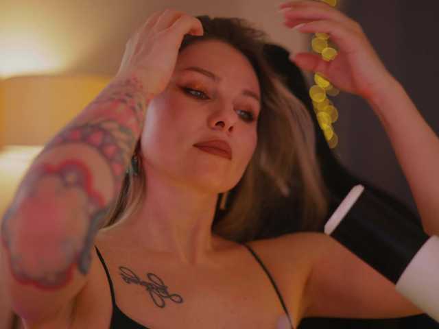 DianaMurr's BongaCams show and profile