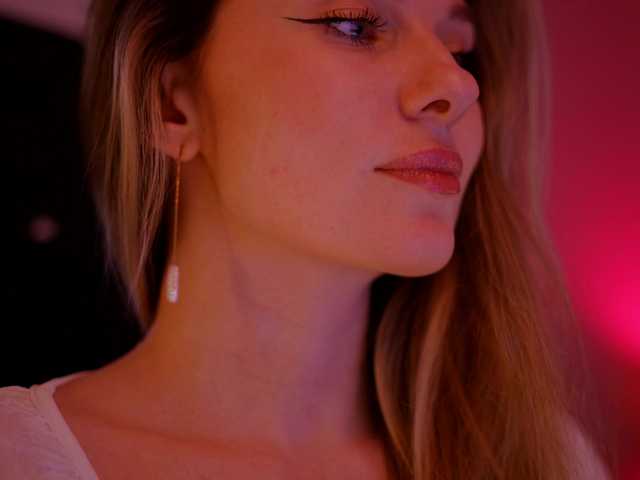 DianaMurr's BongaCams show and profile