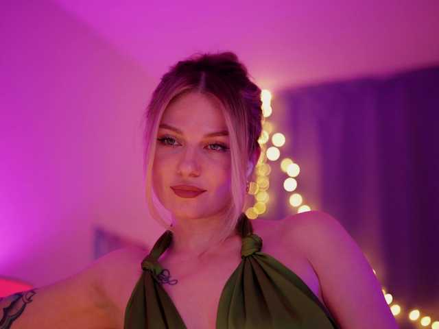DianaMurr's BongaCams show and profile