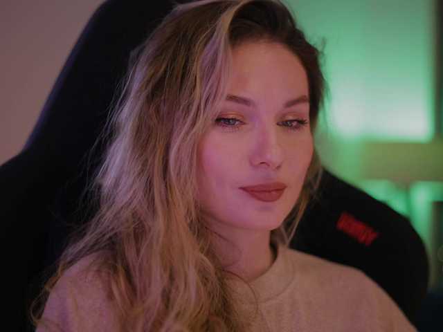 DianaMurr's BongaCams show and profile