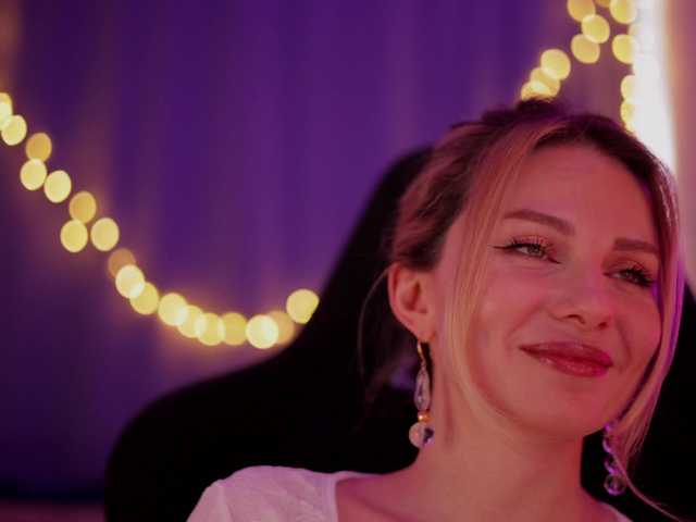 DianaMurr's BongaCams show and profile