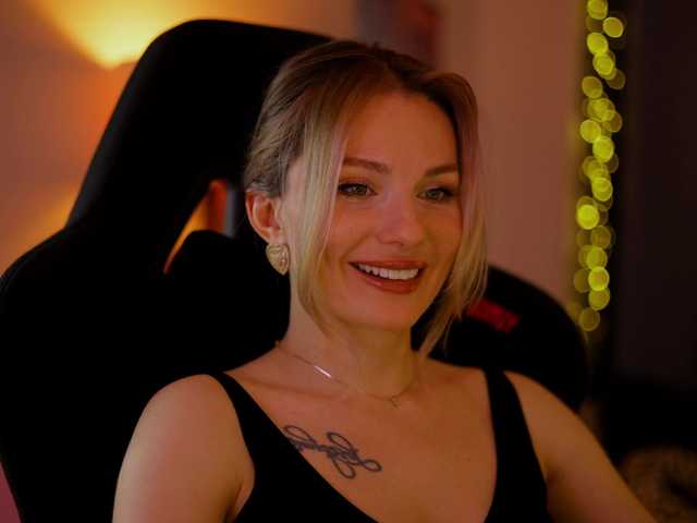 DianaMurr's BongaCams show and profile