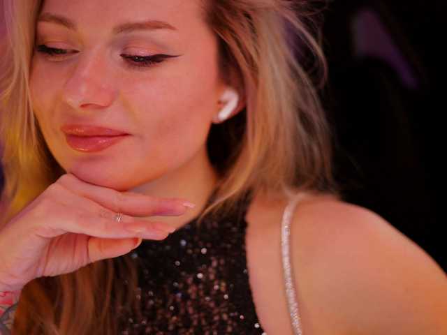 DianaMurr's BongaCams show and profile