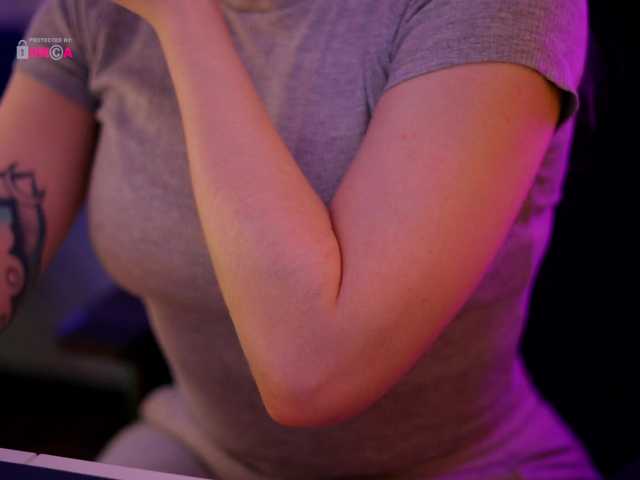 DianaMurr's BongaCams show and profile