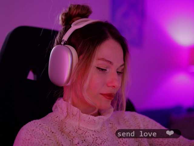 DianaMurr's BongaCams show and profile