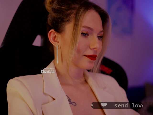 DianaMurr's BongaCams show and profile
