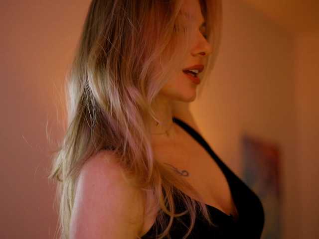 DianaMurr's BongaCams show and profile