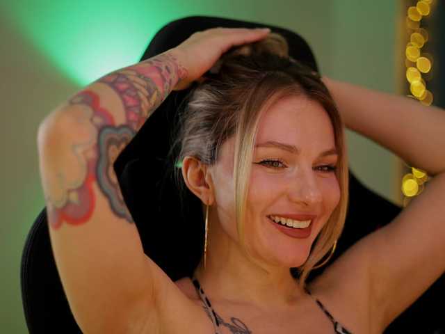 DianaMurr's BongaCams show and profile