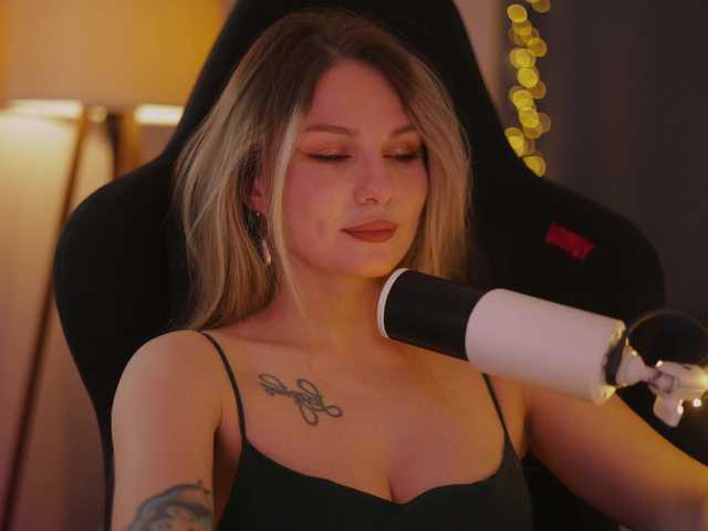 DianaMurr's BongaCams show and profile