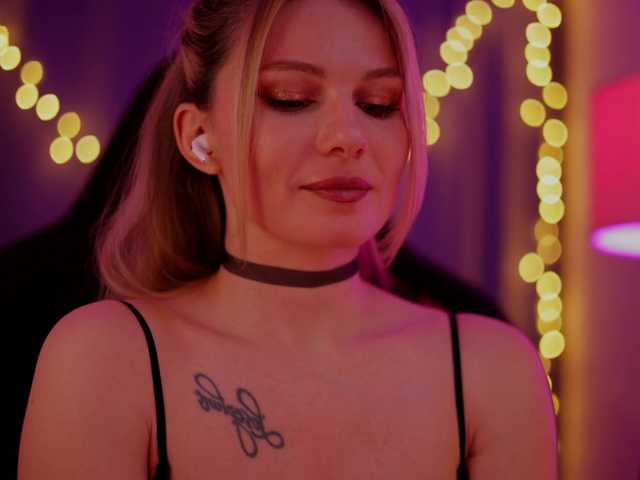 DianaMurr's BongaCams show and profile