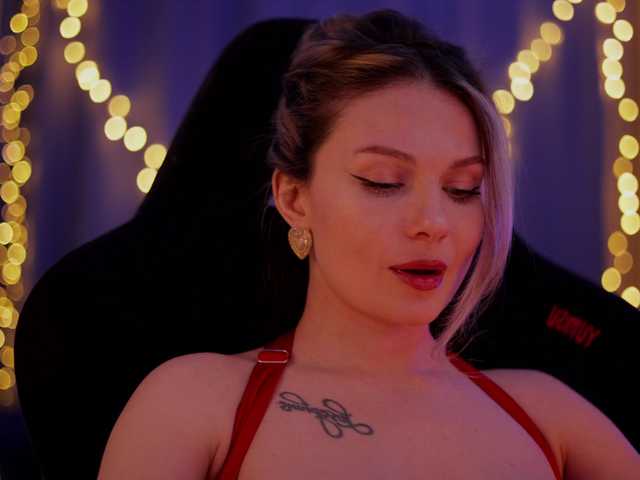 DianaMurr's BongaCams show and profile