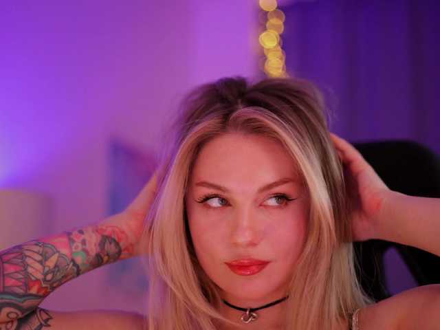 DianaMurr's BongaCams show and profile