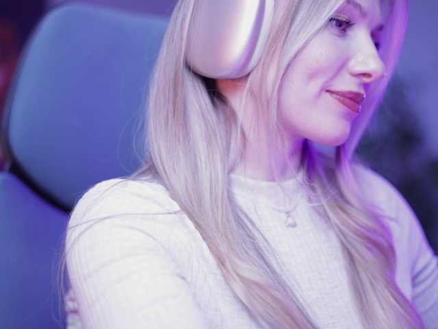 DianaMurr's BongaCams show and profile