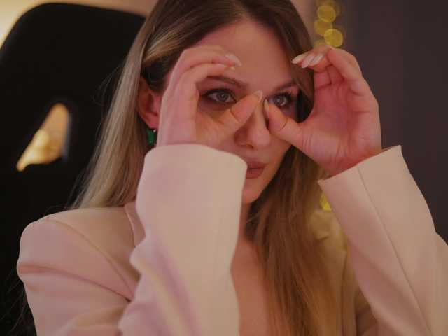 DianaMurr —  No nude, No sex inst: damn.diam