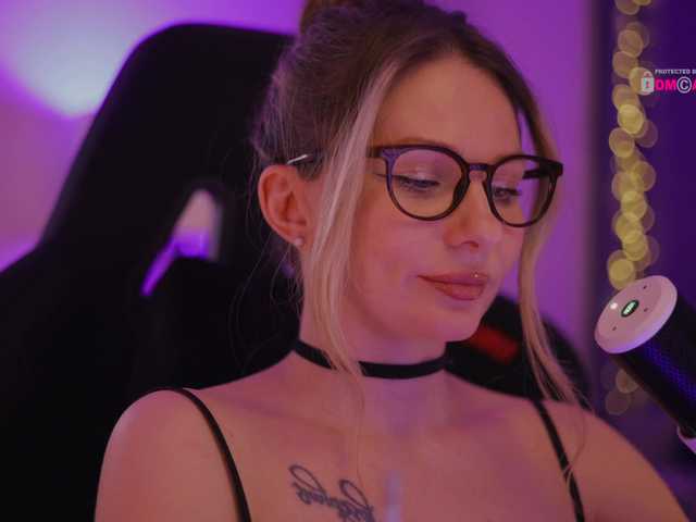 DianaMurr's BongaCams show and profile