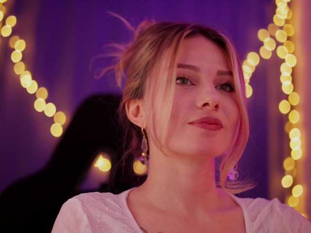 DianaMurr's BongaCams show and profile