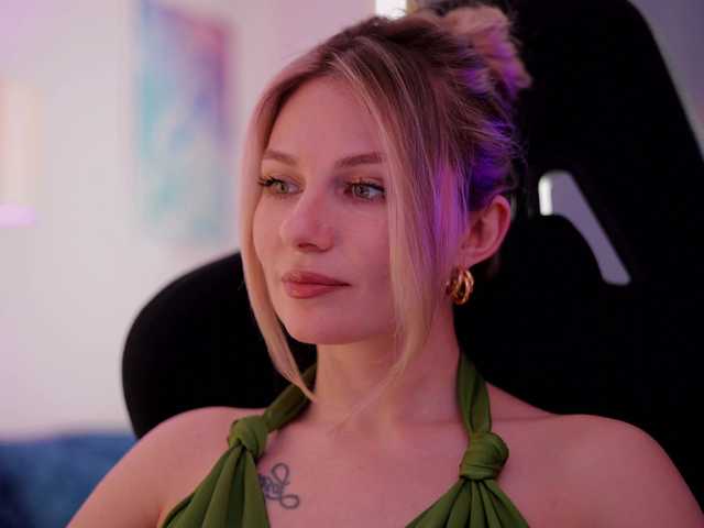 DianaMurr's BongaCams show and profile