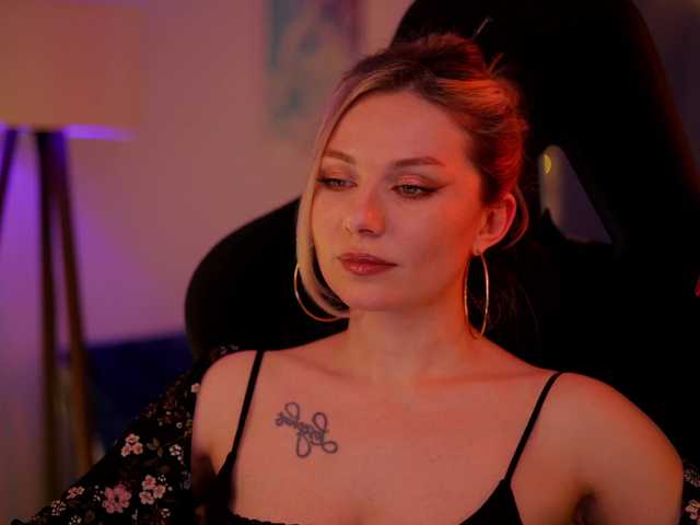 DianaMurr's BongaCams show and profile