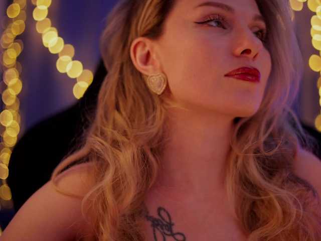 DianaMurr's BongaCams show and profile