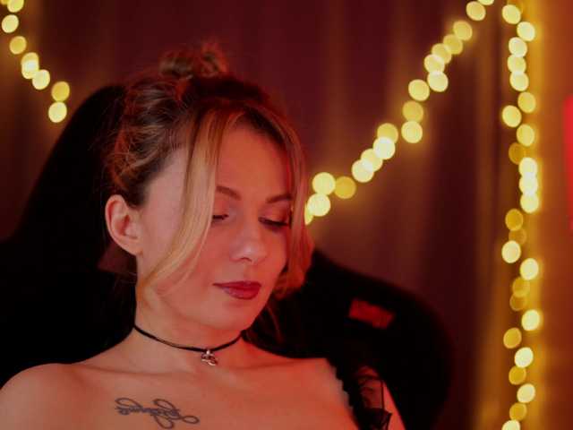 DianaMurr's BongaCams show and profile