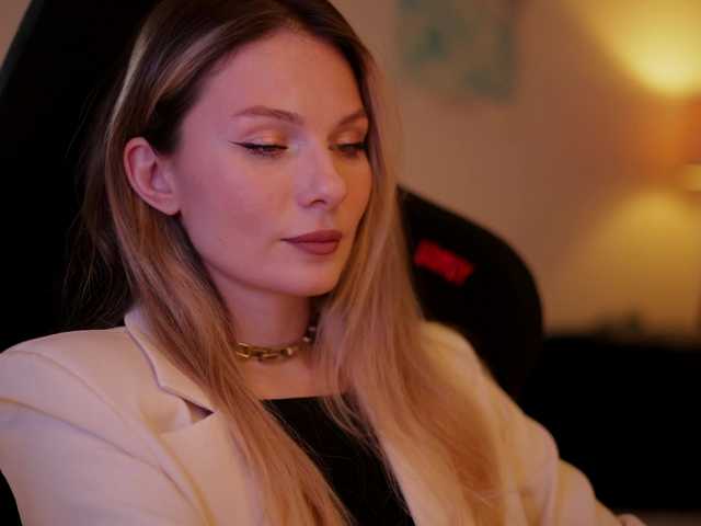 DianaMurr's BongaCams show and profile