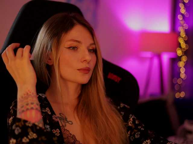 DianaMurr's BongaCams show and profile