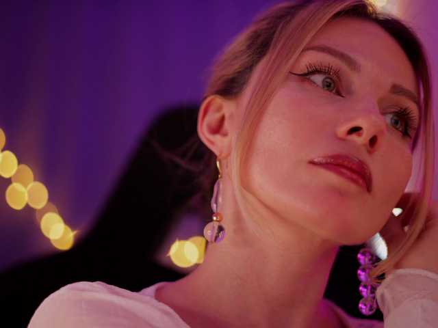 DianaMurr's BongaCams show and profile