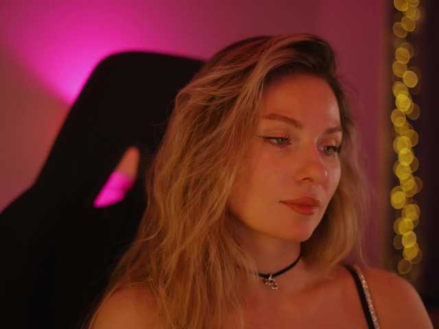 DianaMurr's BongaCams show and profile